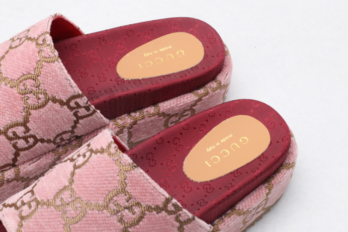 GUI SANDAL