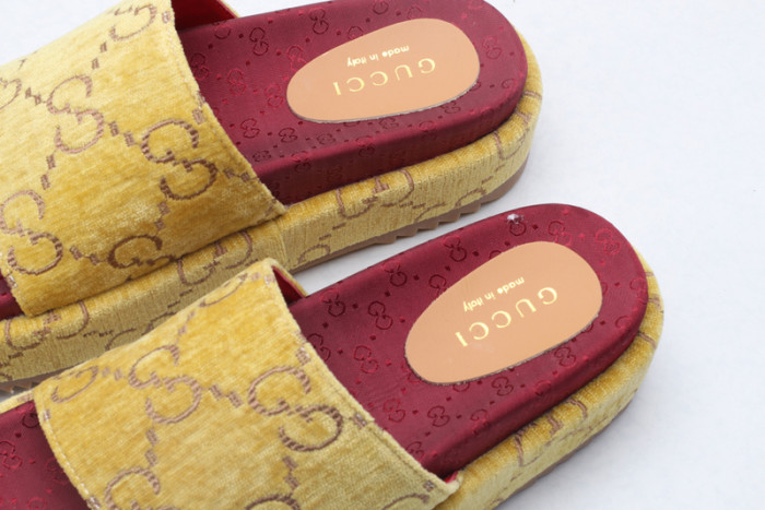 GUI SANDAL