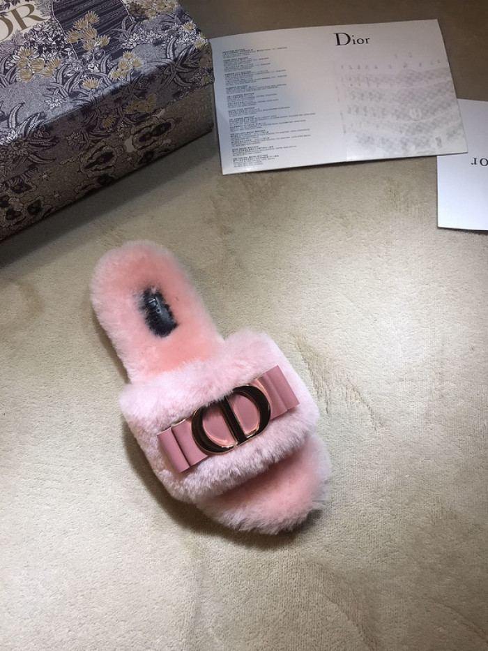 d10r sandal