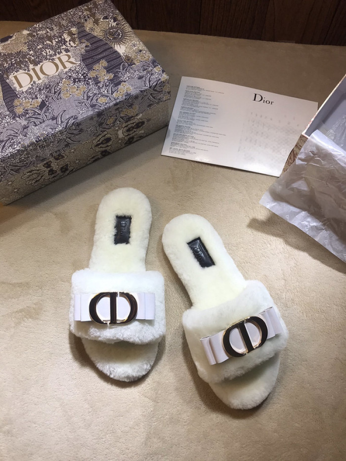 d10r sandal