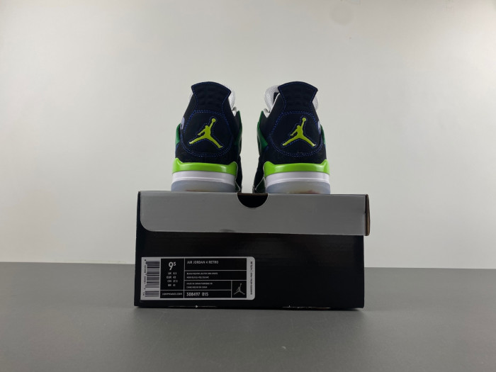 Air Jordan 4 Retro