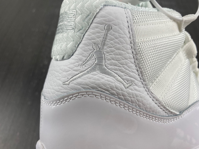 Air Jordan 11 Retro Silver Anniversary (2010) 408201-101
