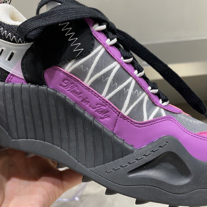 OFW SNEAKER