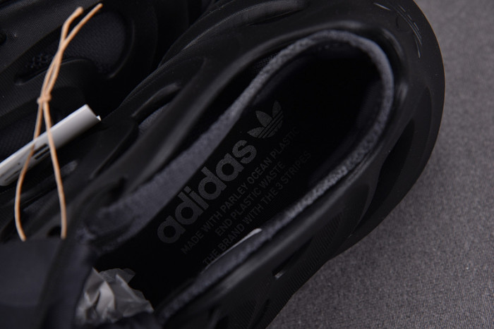 Ad Originals adiFOM Q“Black Carbon” HP6586