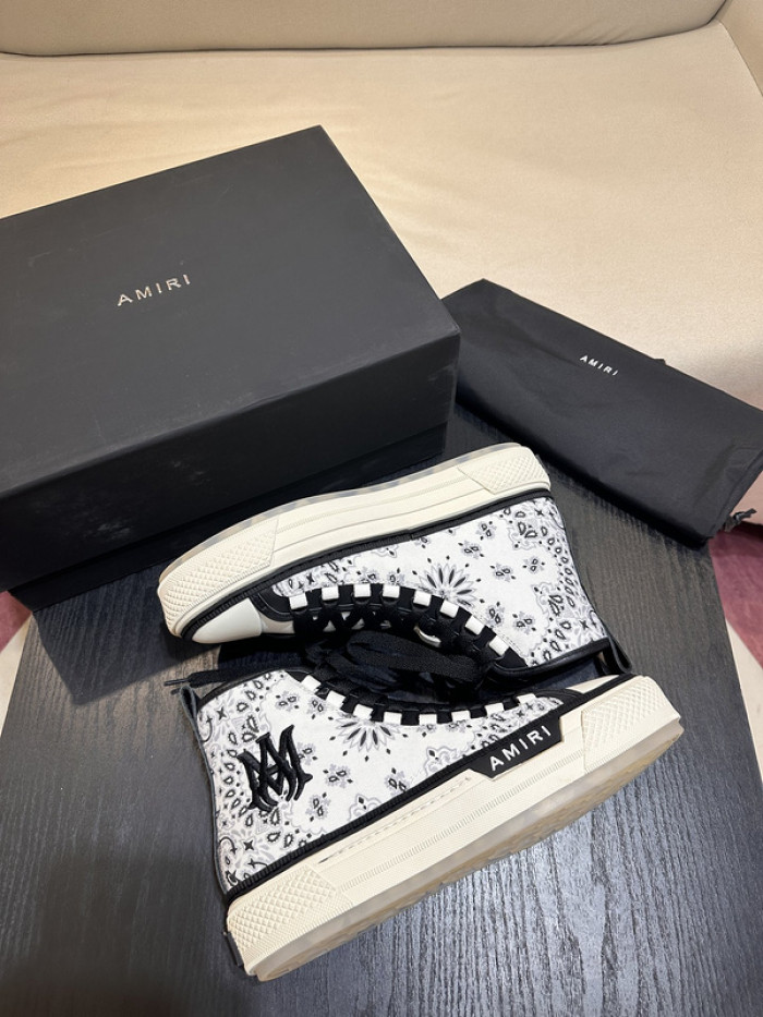 AM1R1 SNEAKER