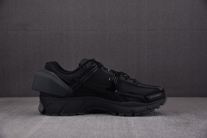 Nike Zoom Vomero 5 A Cold Wall Black AT3152-001