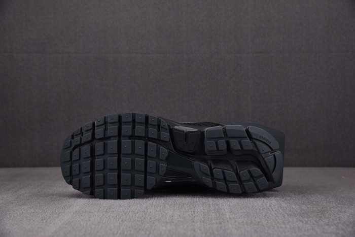 Nike Zoom Vomero 5 A Cold Wall Black AT3152-001