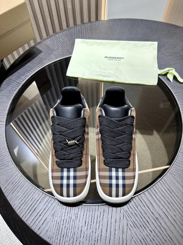 BUB sneaker