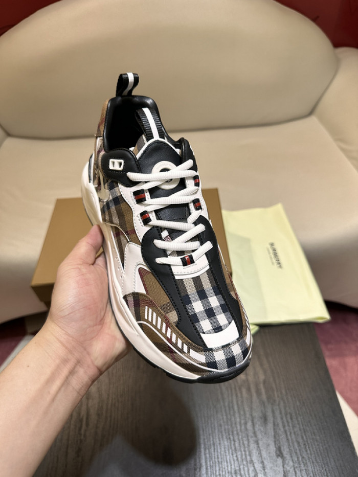 BUB sneaker