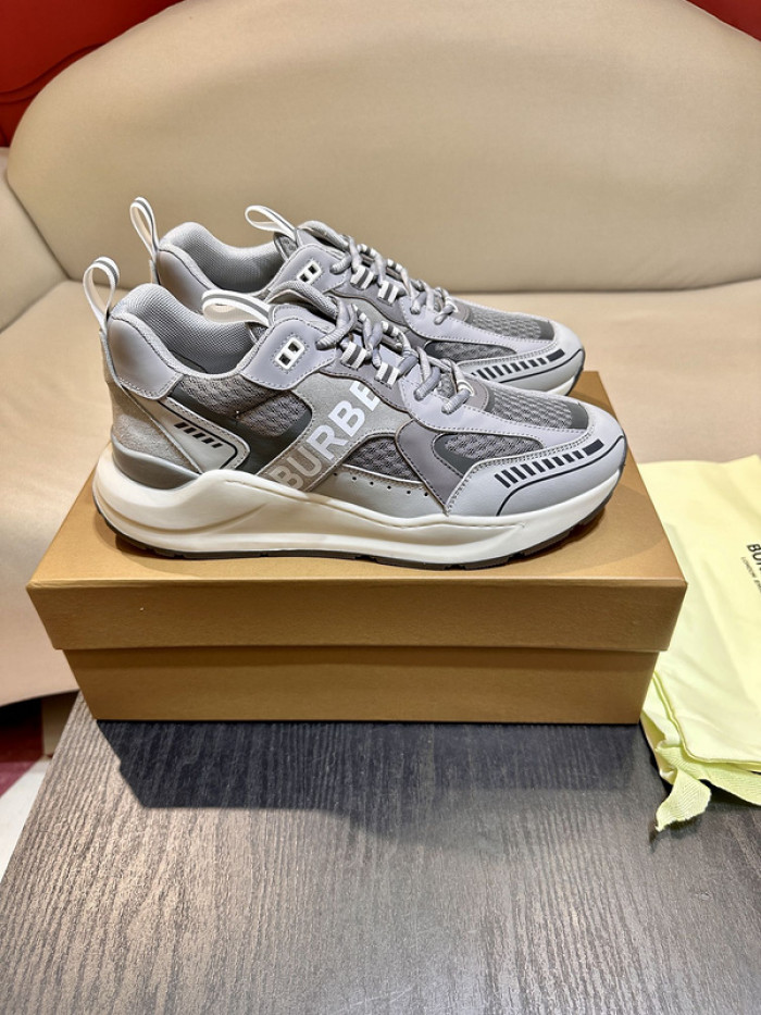 BUB sneaker
