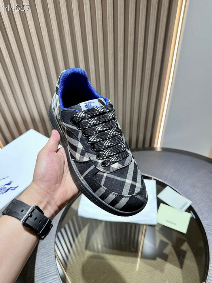BUB sneaker