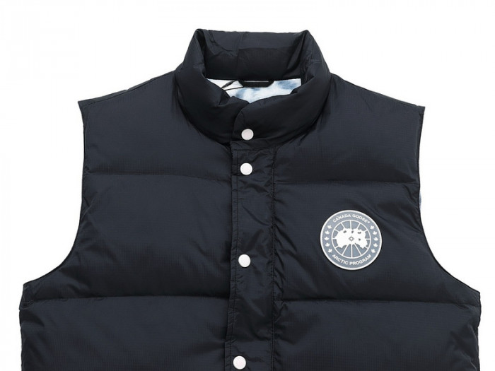 C&NA* G00SE down jacket