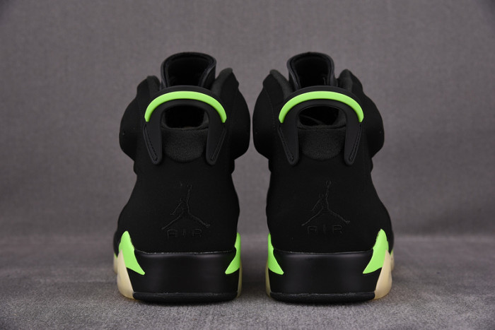 AIR JORDAN 6 RETRO