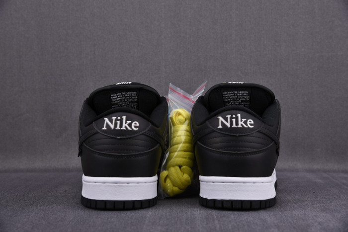 CIVILIST X NIKE DUNK LOW PRO SB QS
