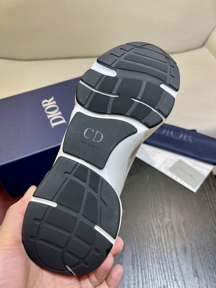 D10R SNEAKER