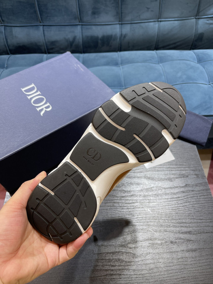 D10R SNEAKER