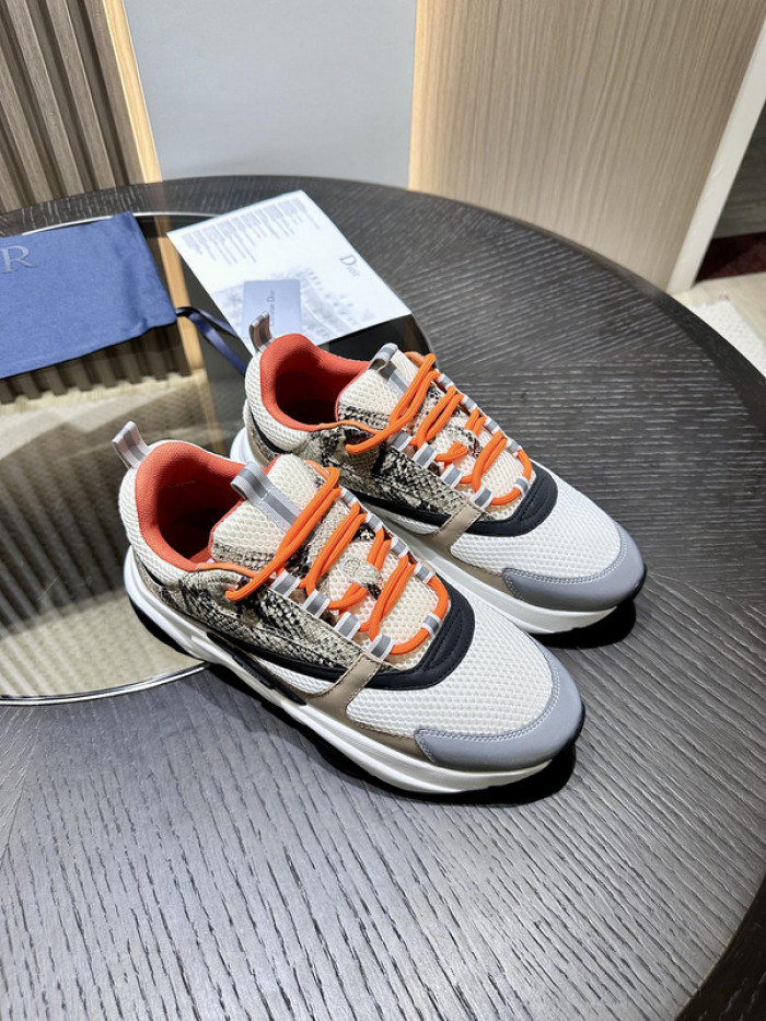 D10R SNEAKER