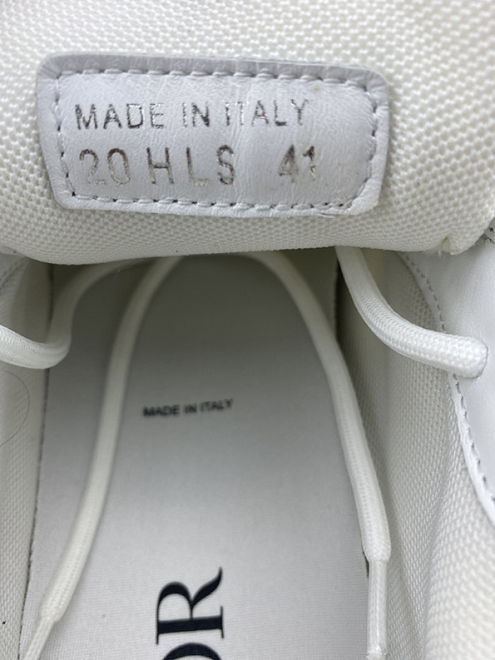 D10R SNEAKER