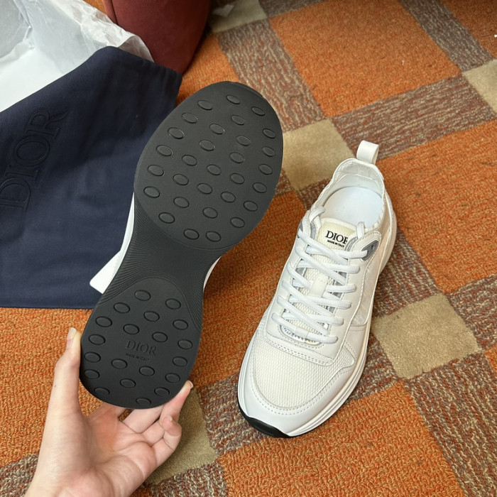 D10R B25 SNEAKER
