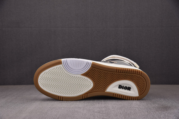 D10R B27 MID SNEAKER