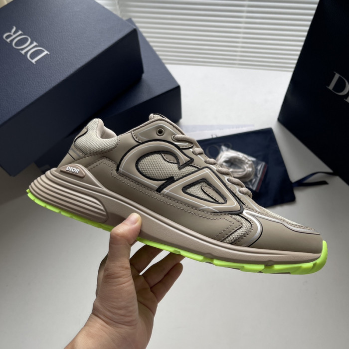 D10R SNEAKER