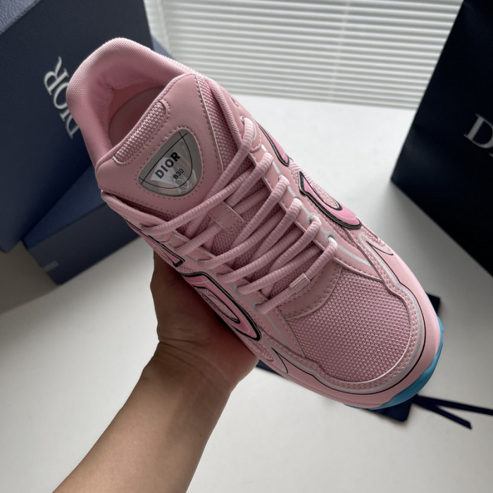 D10R SNEAKER