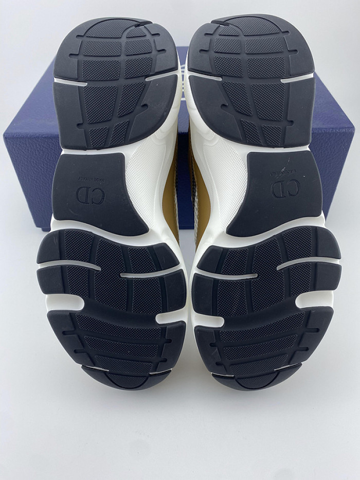 D10R SNEAKER