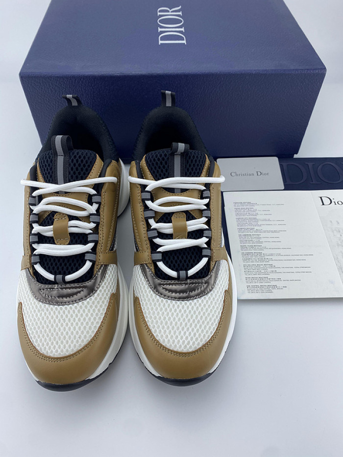 D10R SNEAKER