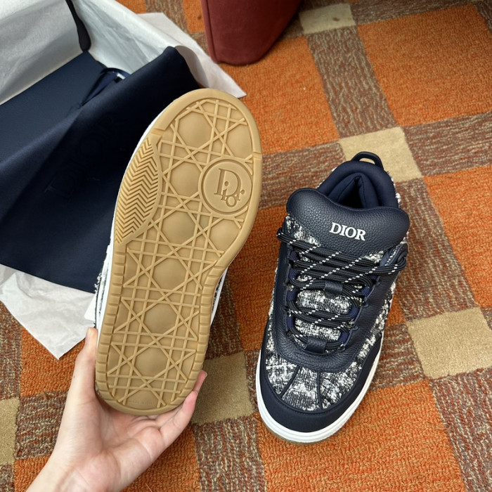 D10R SNEAKER