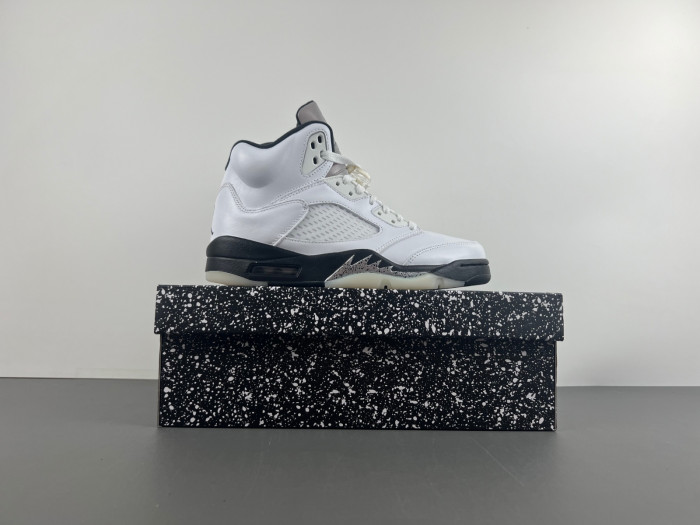 AIR JORDAN 5 RETRO