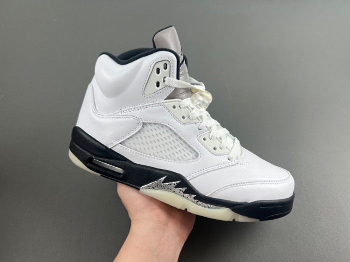 AIR JORDAN 5 RETRO