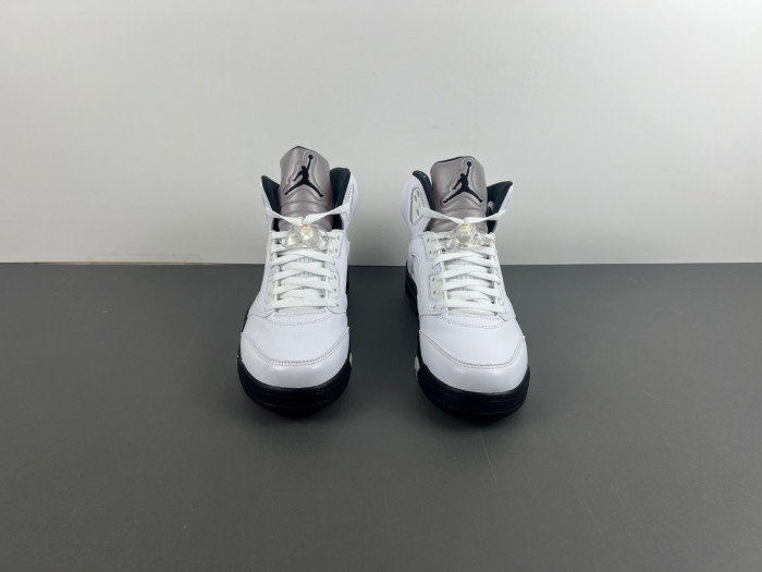AIR JORDAN 5 RETRO