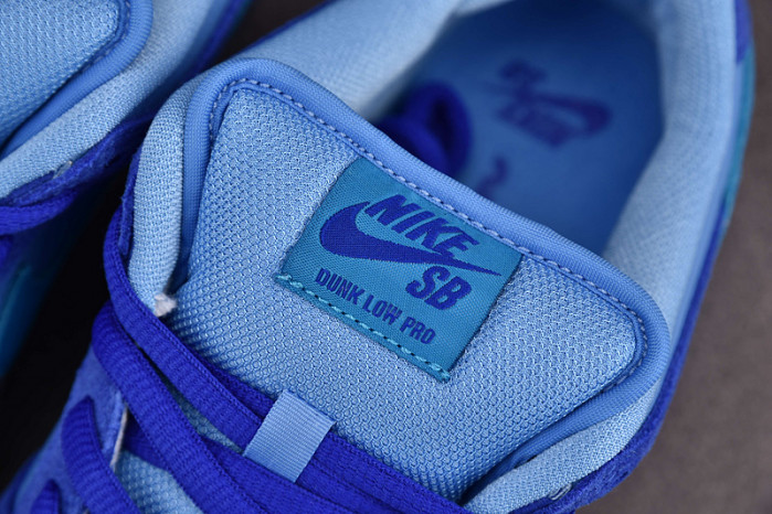 Nike SB Dunk Low Pro“Blue Raspberry” DM0807-400