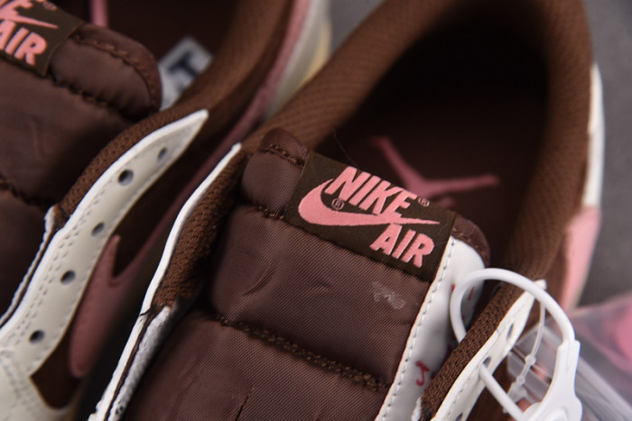 Travis Scott x Air Jordan 1 Low OG “Dark Pony/Pink Oxford” DZ4137-206