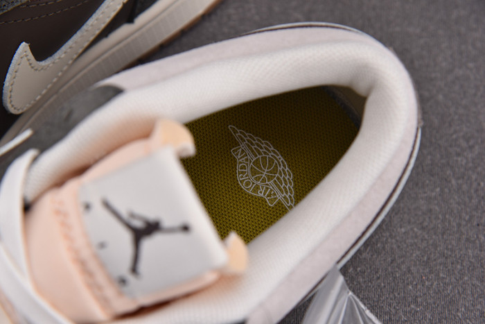 Air Jordan 1 Low SNKRS Day Korea Magpie (2023) FD0399-004