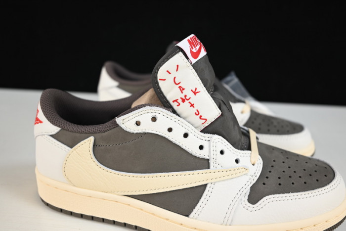 TRAVIS SCOTT X AIR JORDAN 1 LOW OG “REVERSE MOCHA” DM7866-162