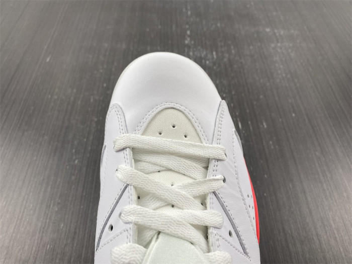 AIR JORDAN 6 RETRO
