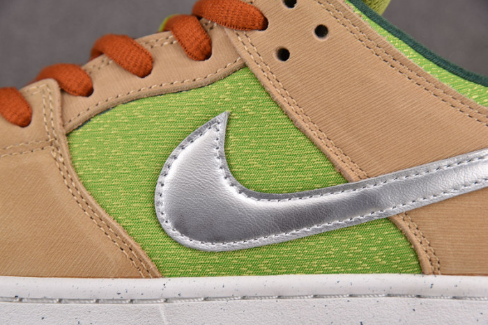 Nike SB Dunk Low Escargot FQ7585-200