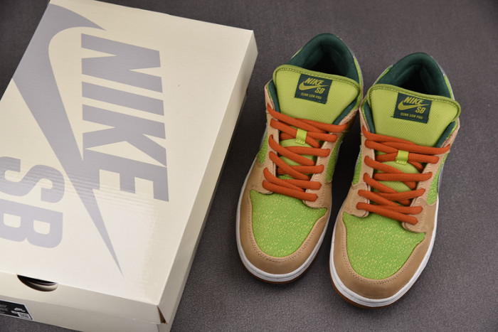 Nike SB Dunk Low Escargot FQ7585-200