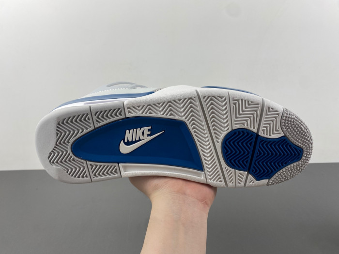 Air Jordan 4 Retro