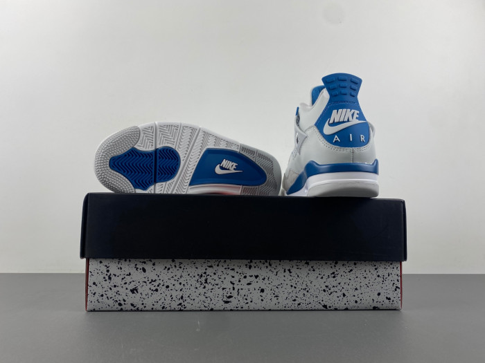 Air Jordan 4 Retro