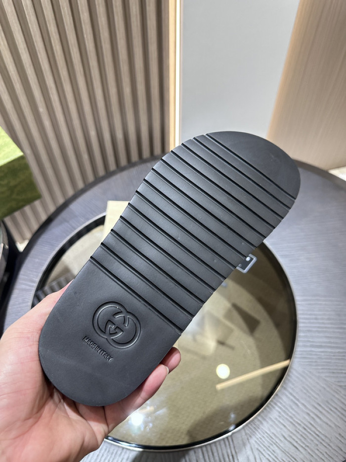 GUI SANDAL