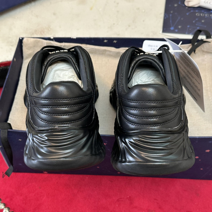GUI SNEAKER
