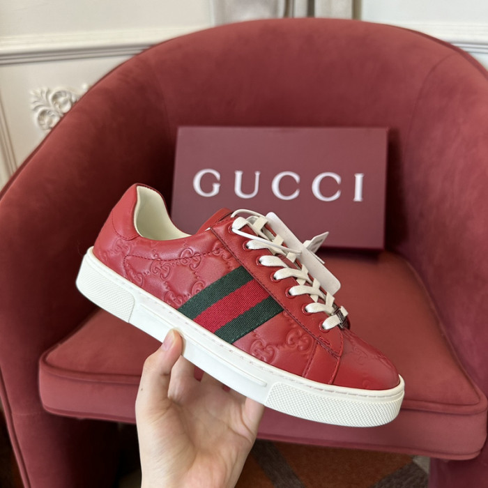 GUI SNEAKER