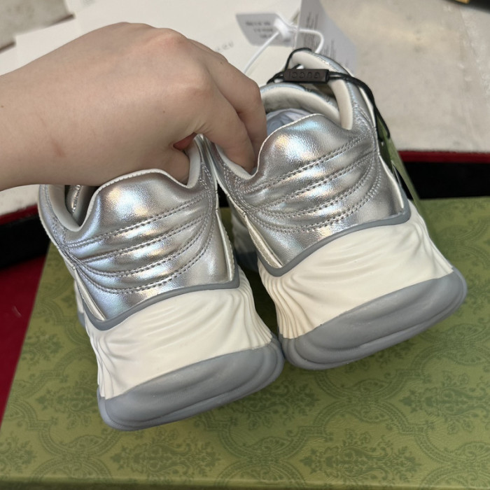 GUI SNEAKER