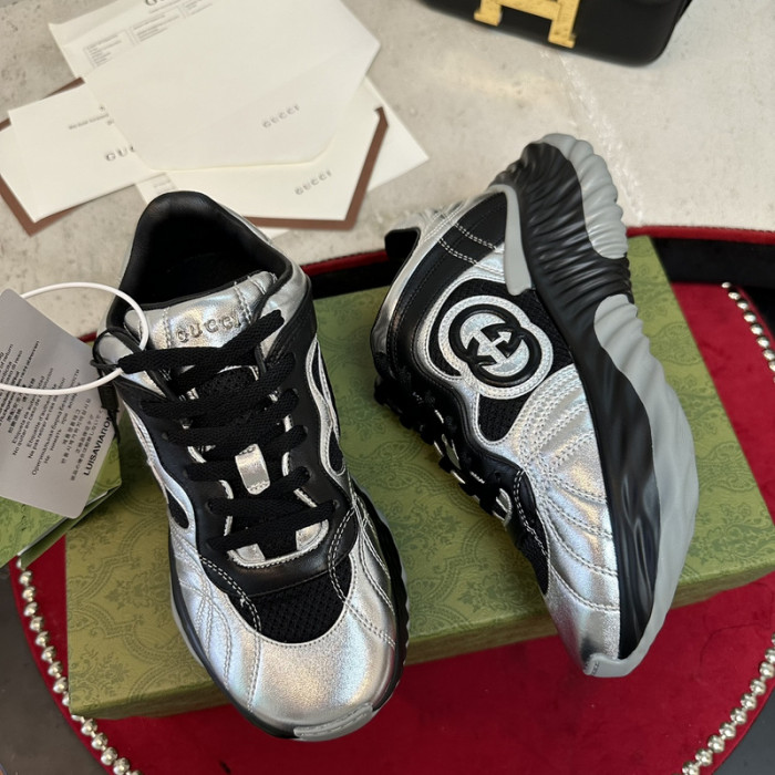 GUI SNEAKER