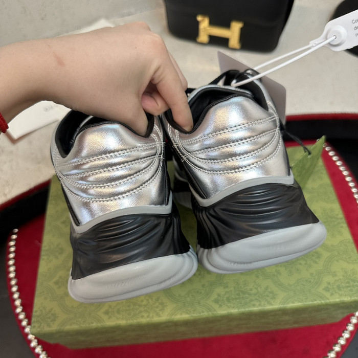 GUI SNEAKER