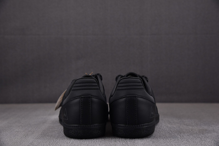 Pharrell Williams x Ad Samba GY4978