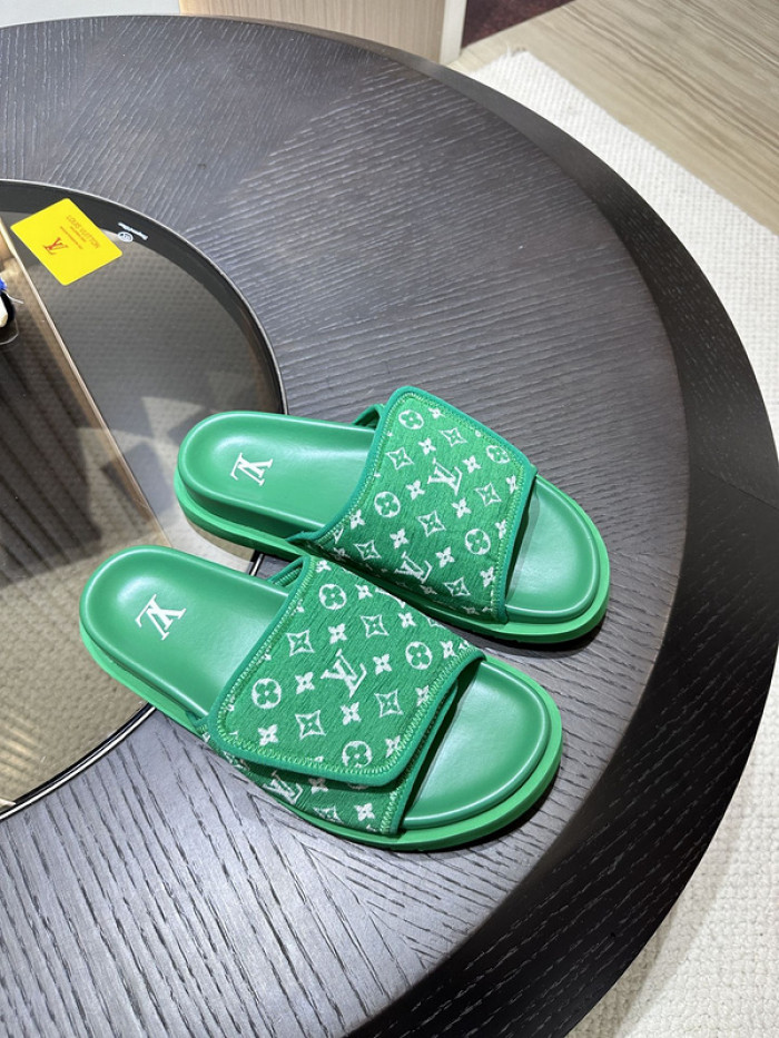 L0VT SANDAL