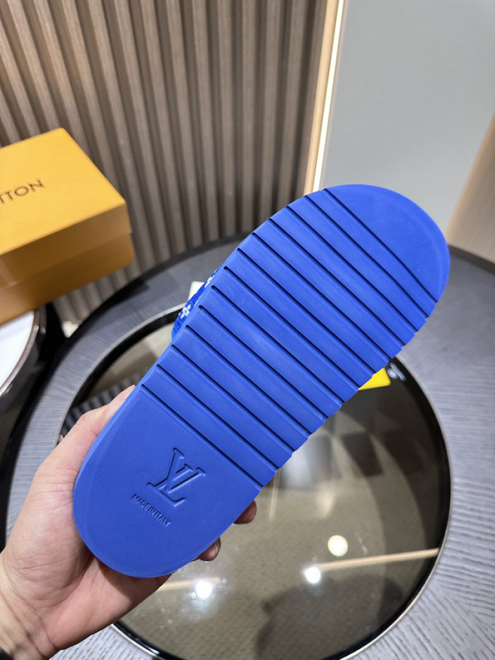 L0VT SANDAL